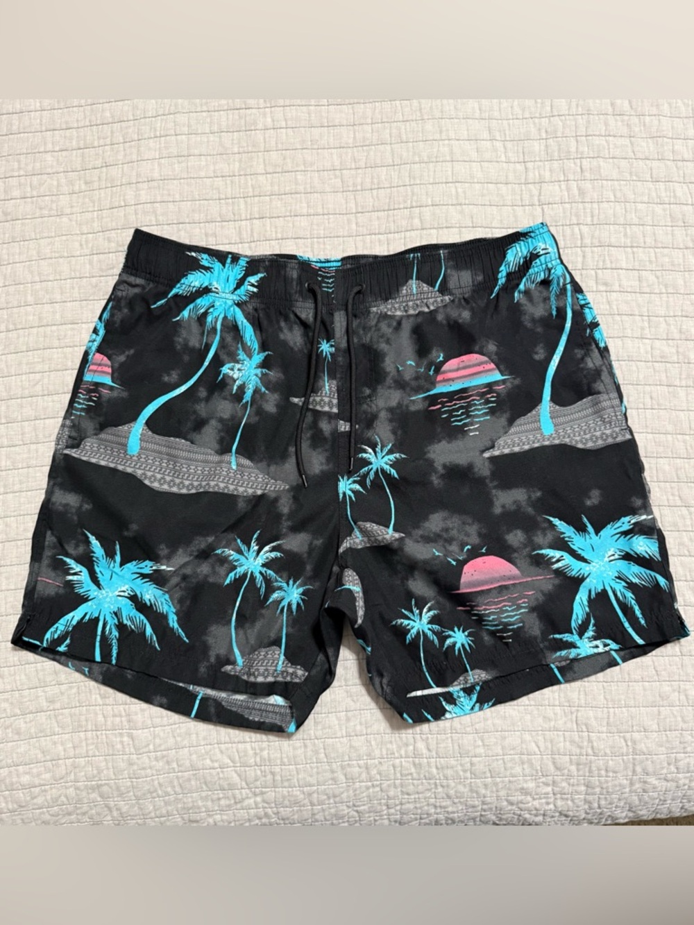 Burnside Men's Palm Tree Print Swim Shorts Size Large